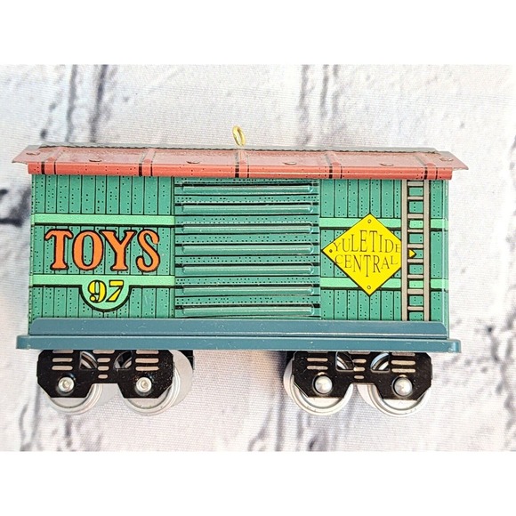 VTG 1997 HALLMARK KEEPSAKE ORNAMENT YULETIDE CENTRAL SERIES TOY TRAIN CAR NO. 4 - Picture 3 of 4